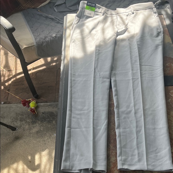 Kenneth Cole Reaction Gray Techni-Cole Dress Pants 32 x 29. NWT - Picture 7 of 11